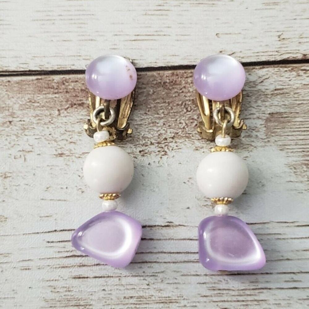 Vintage Clip On Earrings - Lilac and White Long Dangle